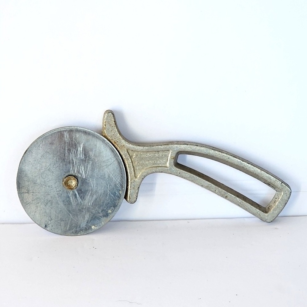 Vintage Progressus Pizza Dough‎ Cutter Germany Aluminum Handle Stainless 1943
